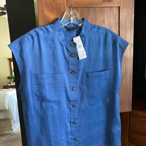 Banana Republic NWT Short Sleeve Blue Linen Blouse. Sz Medium.
